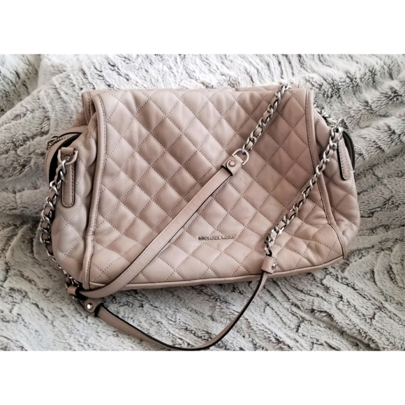 Michael Kors handbag - Picture 2 of 3